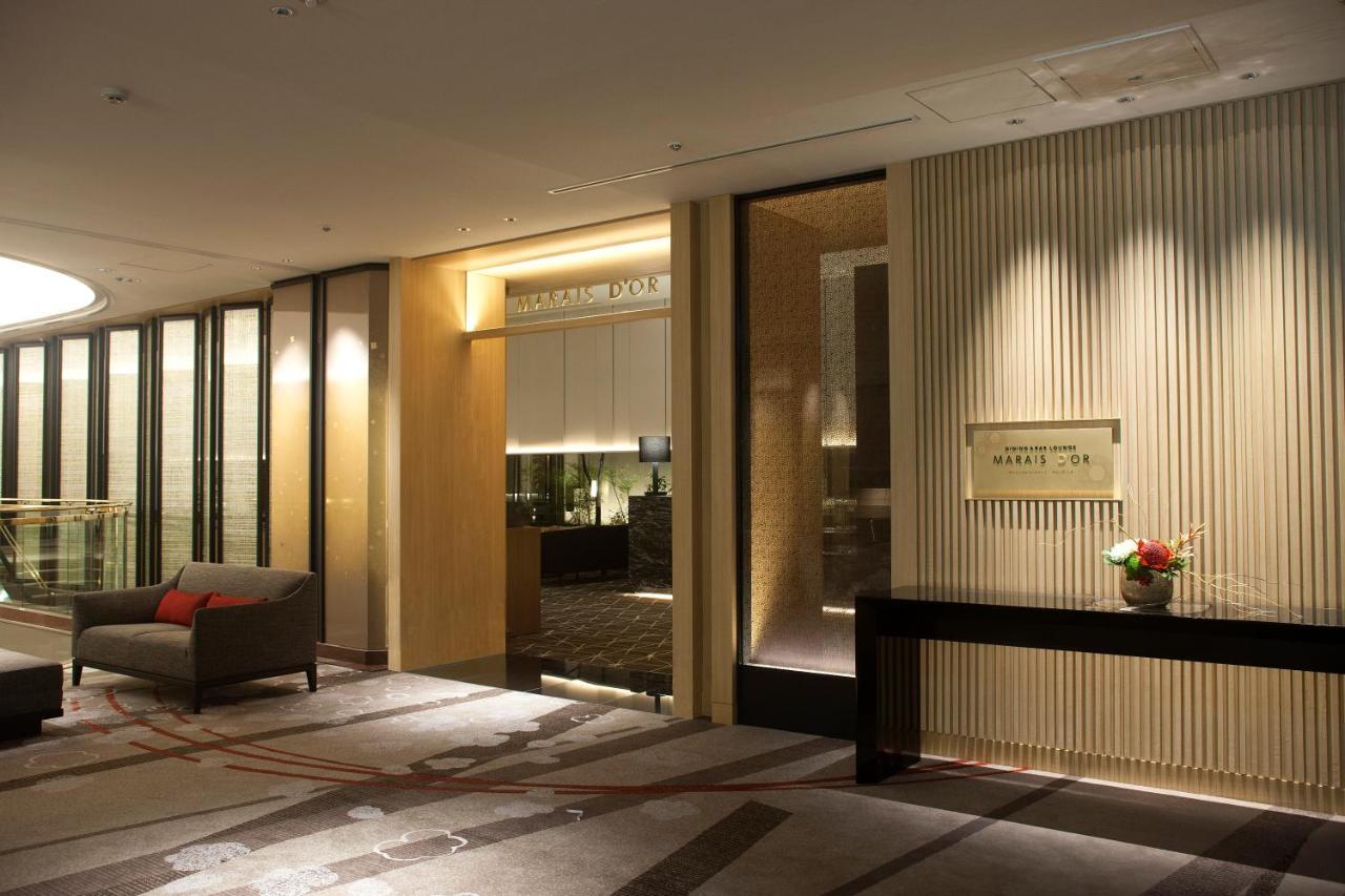 Kanazawa Tokyu Hotel Eksteriør billede Entrance to the Westin Club Lounge at the Westin Tokyo