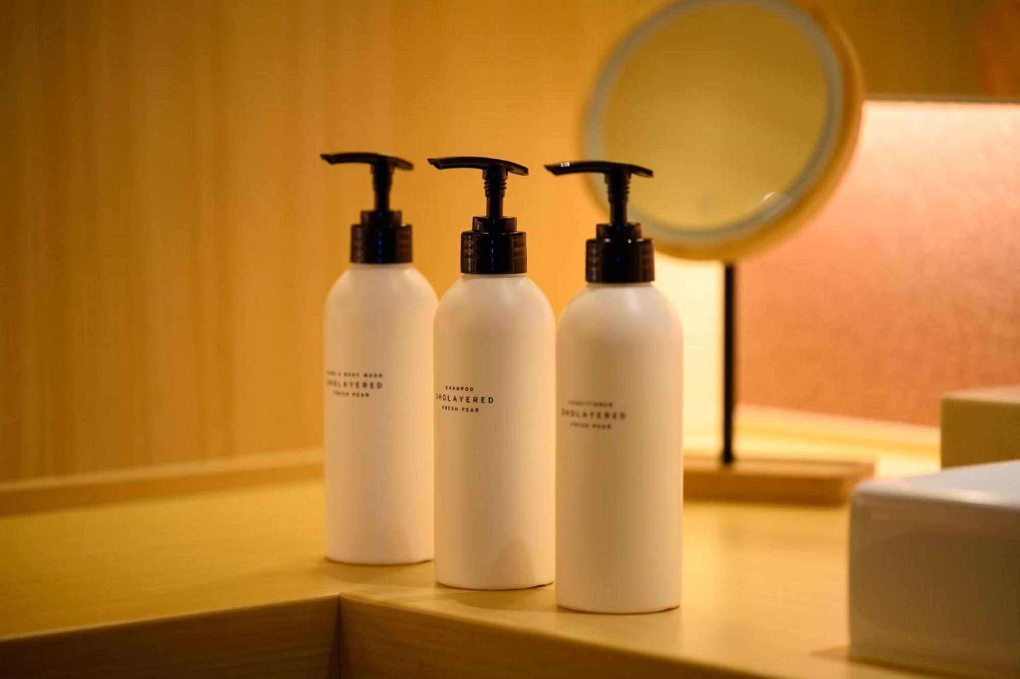 Kanazawa Tokyu Hotel Eksteriør billede Shampoo, conditioner and body wash