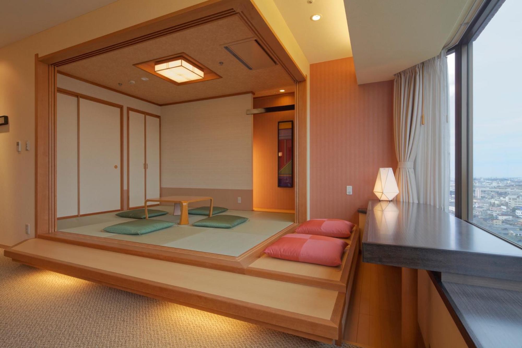 Kanazawa Tokyu Hotel Eksteriør billede A Japanese-style room at the hotel